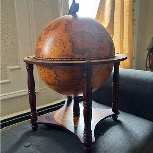 Vintage Style Globe Bar in Brown and Tan